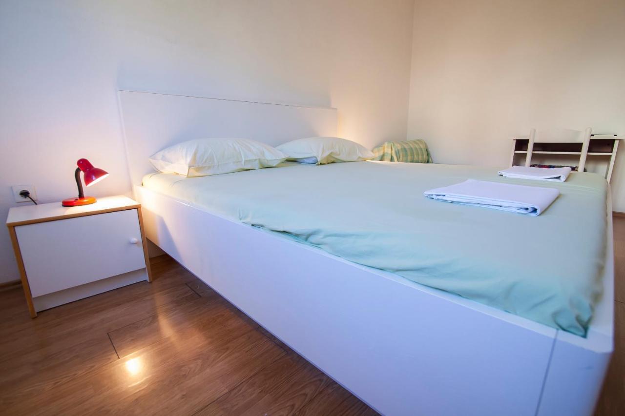 Apartments Radic Бол Экстерьер фото