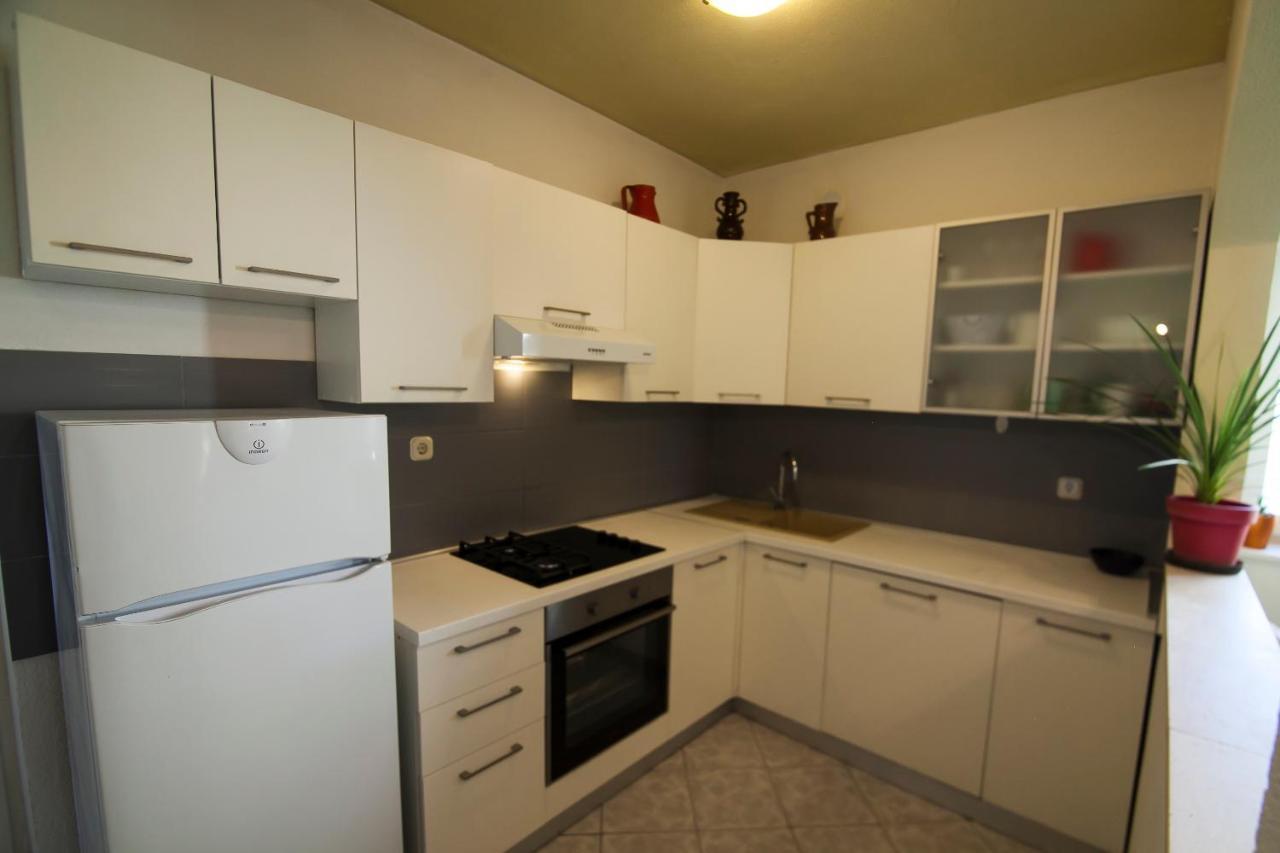 Apartments Radic Бол Экстерьер фото