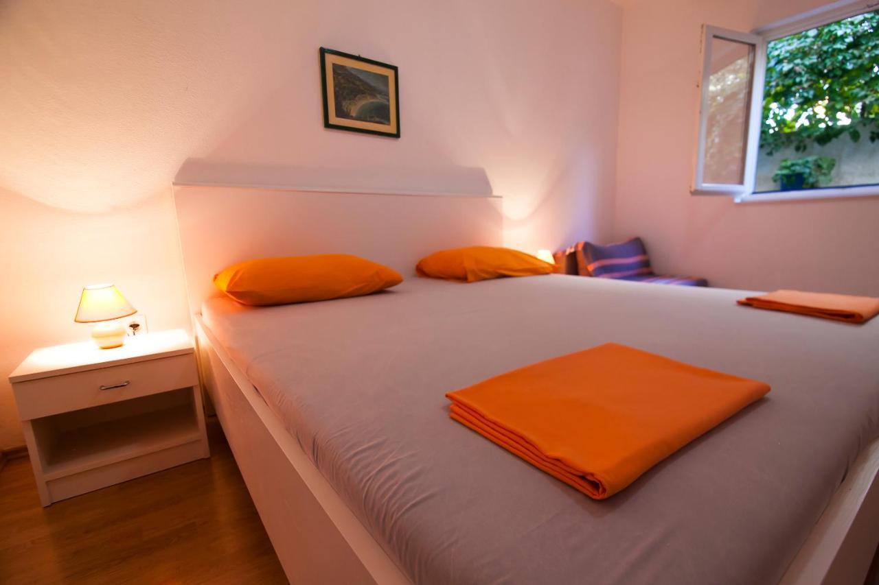 Apartments Radic Бол Экстерьер фото